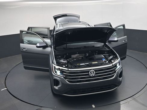 Used 2024 Volkswagen Atlas SEL AWD/4WD image 42