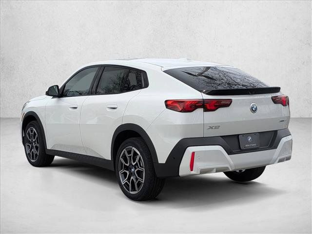 Used 2026 BMW X2 xDrive28i w/ Technology Package AWD/4WD image 8