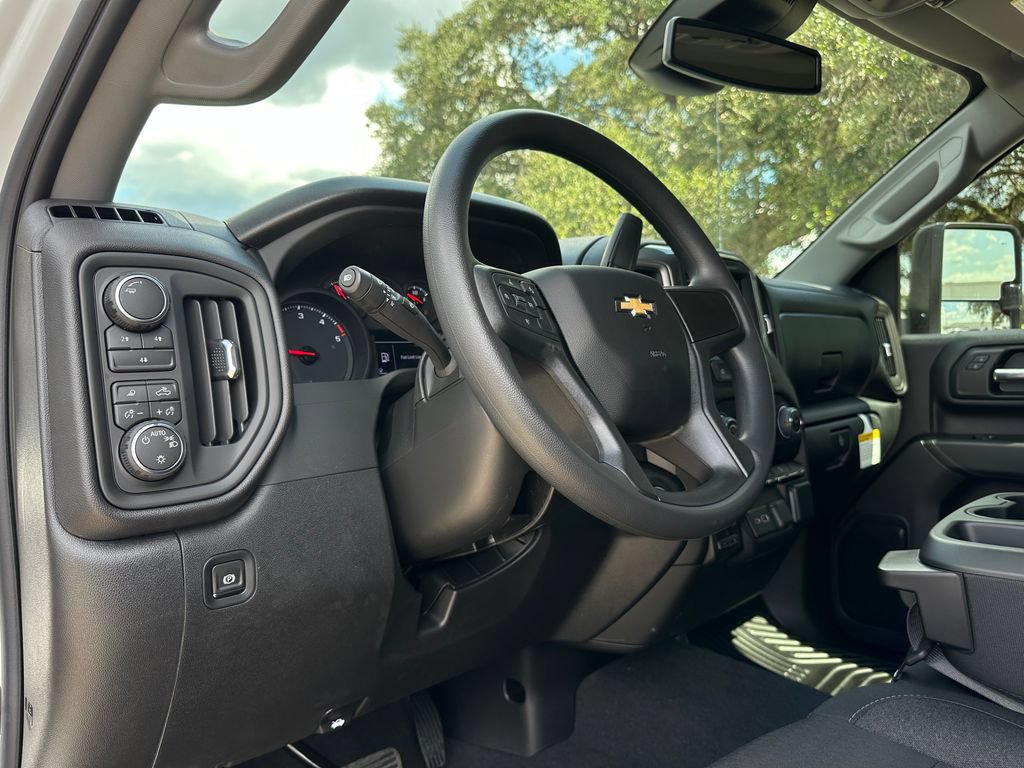 New 2026 Chevrolet Silverado 2500 Custom w/ Custom Value Package AWD/4WD image 14