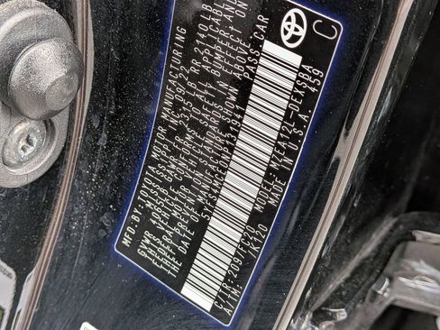 Used 2022 Toyota Corolla SE image 32