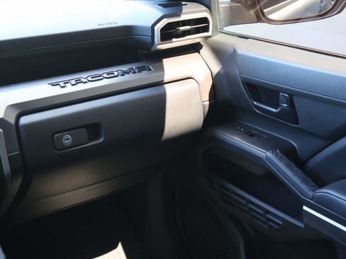 Used 2024 Toyota Tacoma SR5 AWD/4WD image 16