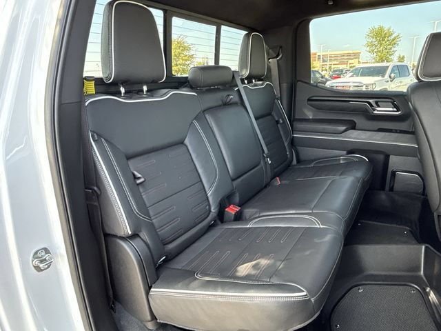 Used 2025 GMC Sierra 1500 AT4X AWD/4WD image 29