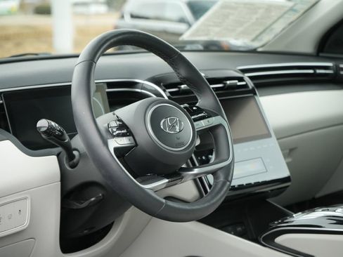 Used 2022 Hyundai Tucson Limited image 28
