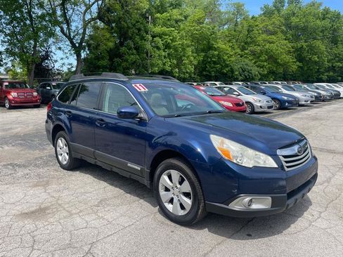 Used 2011 Subaru Outback 2.5i Premium AWD/4WD image 3