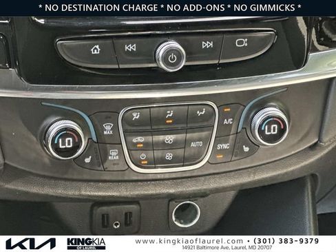 Used 2023 Chevrolet Traverse LT AWD/4WD image 5