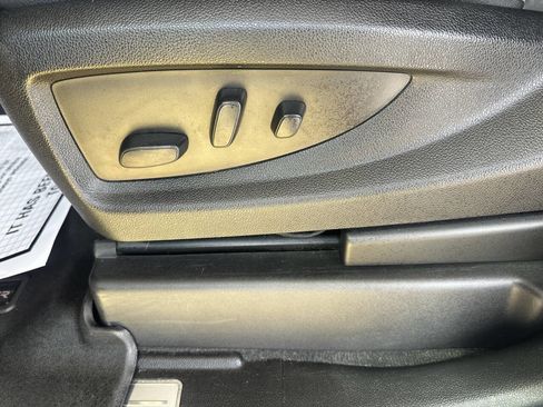 Used 2020 Chevrolet Suburban LT image 10