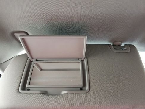 Used 2024 Nissan Frontier SV image 70