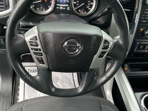 Used 2017 Nissan Titan SV image 26
