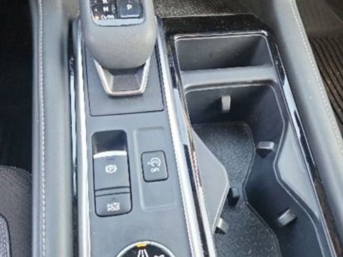 Used 2023 Nissan Pathfinder SL w/ Lighting Package (N92) AWD/4WD image 24