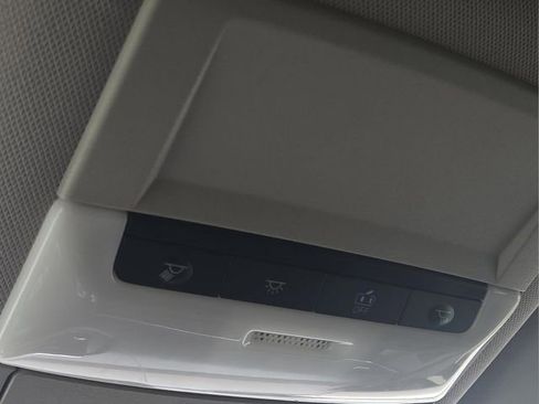 Used 2023 Nissan Rogue S image 26