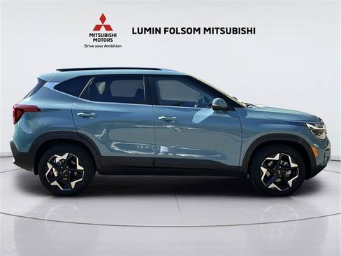 Used 2024 Kia Seltos EX FWD image 6