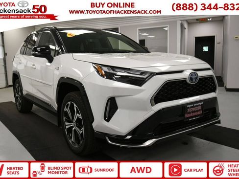 Used 2022 Toyota RAV4 XSE w/ Weather Package AWD/4WD image 1