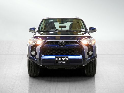 Used 2018 Toyota 4Runner SR5 Premium image 8