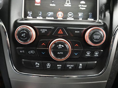 Used 2017 Jeep Grand Cherokee Altitude image 19