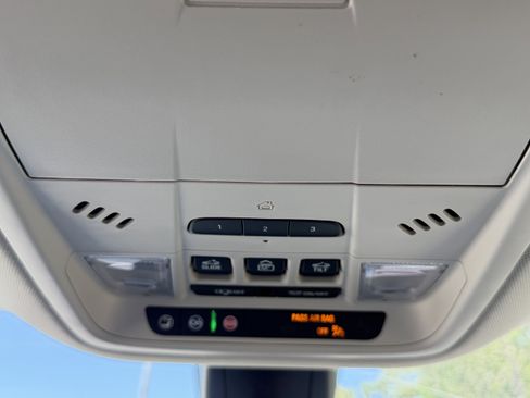 Used 2024 Buick Enclave Essence w/ Experience Buick Package image 14