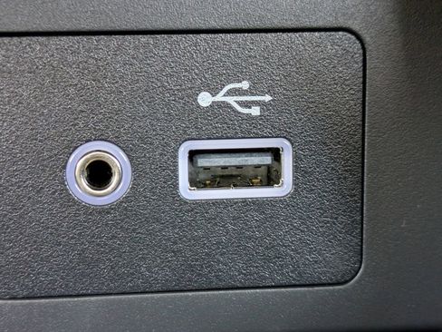 New 2025 Nissan Versa SV w/ Trunk Package image 20