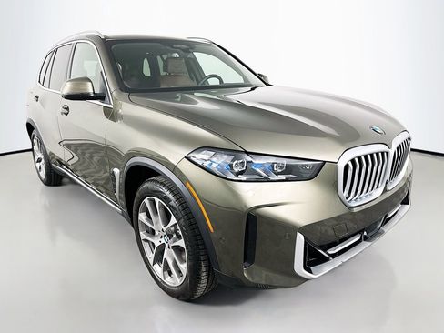 New 2026 BMW X5 xDrive40i w/ Off-Road Package image 3