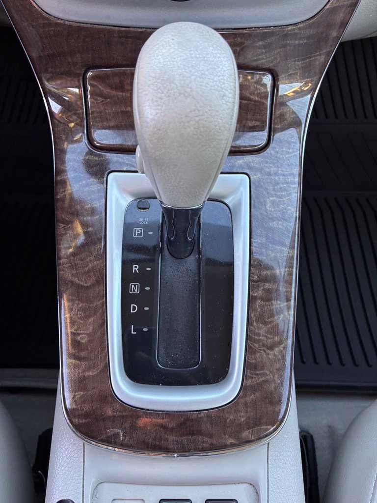 Used 2013 Nissan Sentra SL w/ Leather Pkg FWD image 36