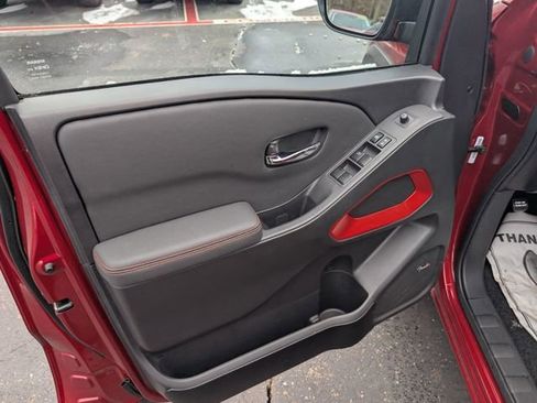 Certified 2024 Nissan Frontier PRO-4X w/ Pro Premium Package image 14