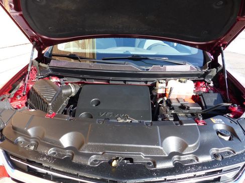 Used 2019 Chevrolet Traverse LT w/ LPO, Floor Liner Package image 17