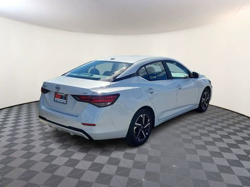 Used 2024 Nissan Sentra SV image 5