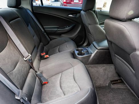 Used 2017 Chevrolet Volt LT w/ Comfort Package image 17