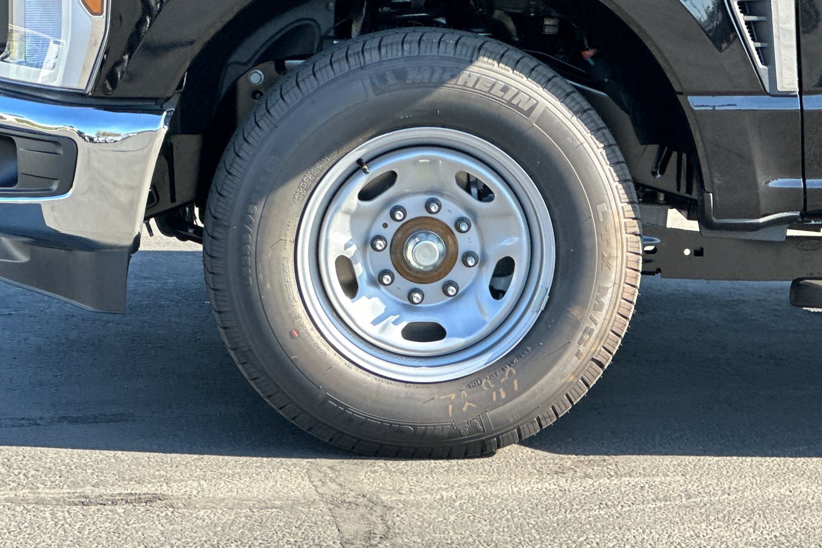 New 2026 Ford F250 XL w/ 360-Degree Camera Package RWD image 23