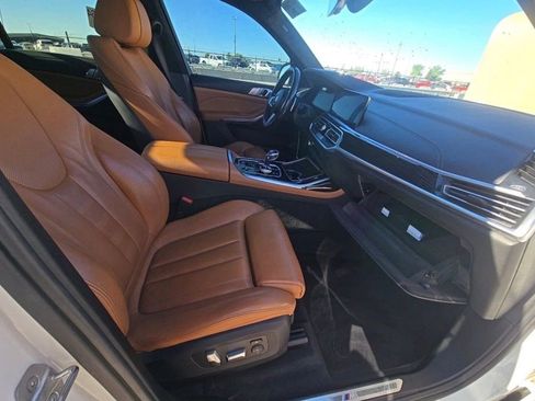 Used 2019 BMW X7 xDrive40i w/ Dynamic Handling Package AWD/4WD image 9