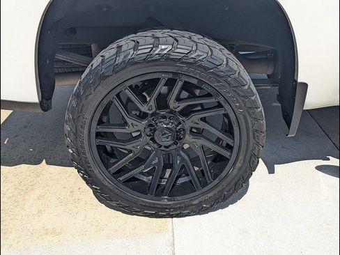 Used 2020 Chevrolet Silverado 1500 LT Trail Boss AWD/4WD image 20