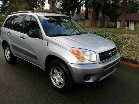 Used 2005 Toyota RAV4 Base 114K MILES image 2