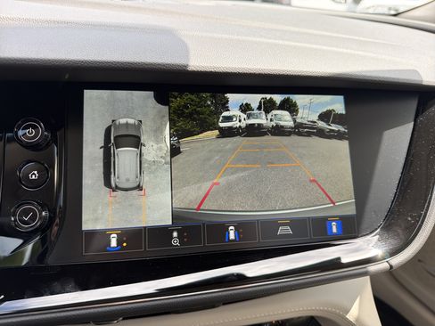 Used 2023 Buick Envision Avenir FWD image 25