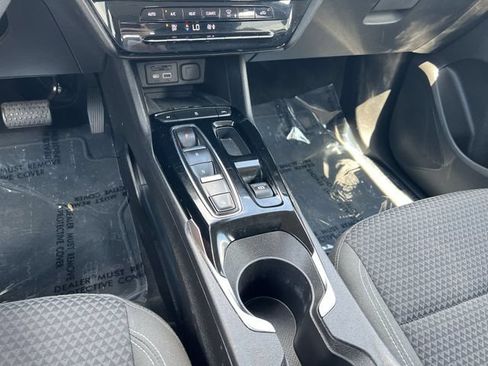 Used 2023 Chevrolet Bolt EUV LT w/ Driver Confidence Package FWD image 23