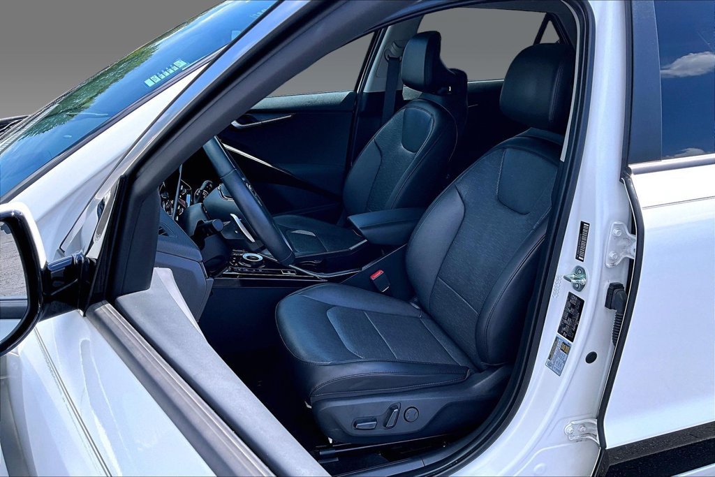 Used 2023 Kia Niro Wave w/ Wave Preserve Package FWD image 14