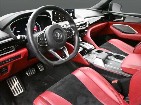 Used 2023 Acura MDX A-Spec image 2