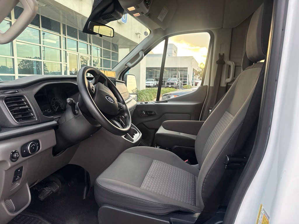 Used 2024 Ford Transit 350 XLT RWD image 12