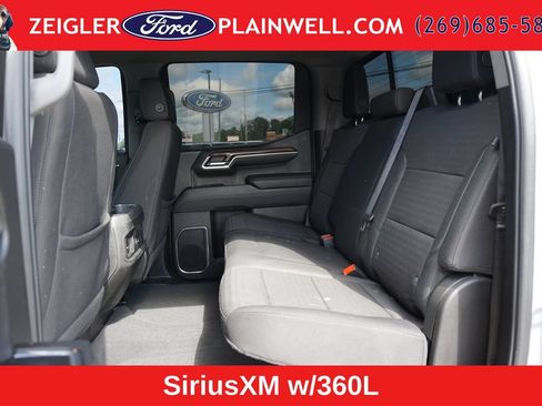 Used 2024 Chevrolet Silverado 1500 RST AWD/4WD image 11