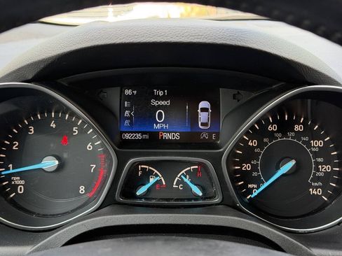 Used 2017 Ford Escape Titanium AWD/4WD image 14