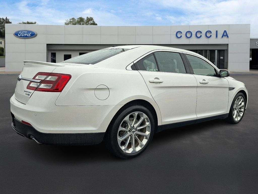 Certified 2018 Ford Taurus Limited AWD/4WD image 4