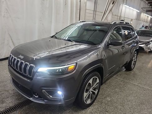 Used 2019 Jeep Cherokee Overland w/ Technology Group image 2