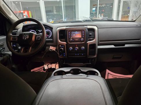 Used 2019 RAM 1500 Warlock AWD/4WD image 38