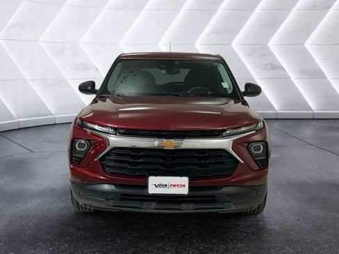 Used 2024 Chevrolet TrailBlazer LS w/ LS Convenience Package FWD image 2