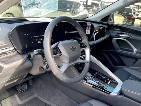 New 2025 Audi Q5 Premium Plus image 8