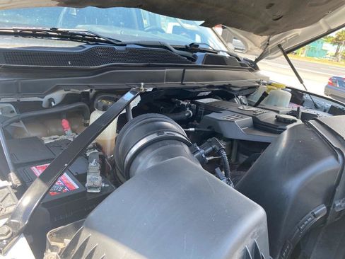 Used 2020 RAM 5500 Tradesman w/ Chrome Appearance Group AWD/4WD image 28