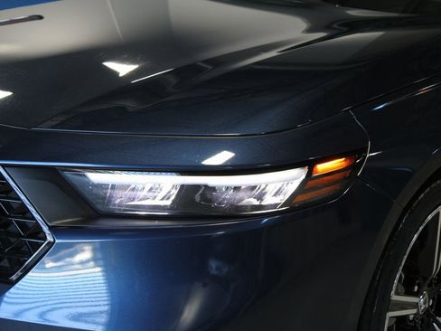 Used 2024 Honda Accord EX image 2