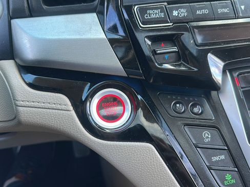 Used 2018 Honda Odyssey Elite image 23