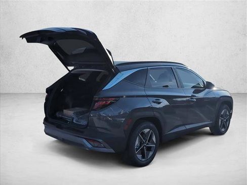 New 2026 Hyundai Tucson SEL image 2