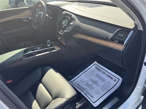 Used 2023 Volvo XC90 T8 Plus image 25