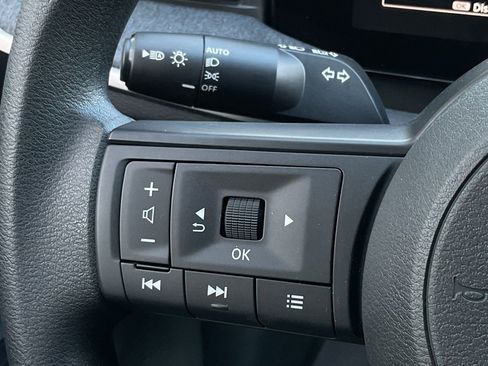 New 2026 Nissan Kicks S image 22