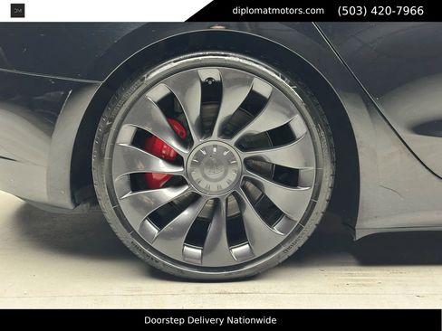 Used 2023 Tesla Model 3 Performance image 33