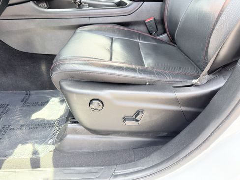 Used 2024 Dodge Durango GT RWD image 31